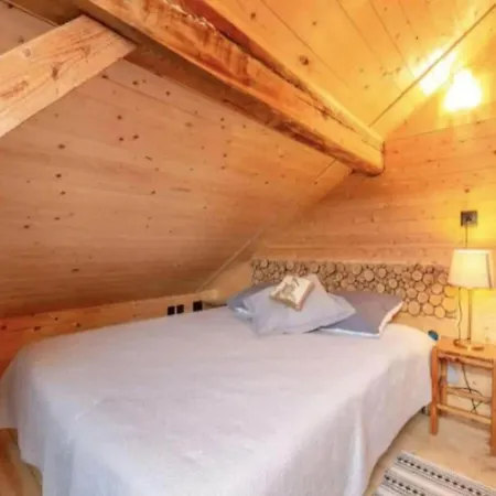 Chalet In Gstaad Near Ski Slopes Alpstuga *